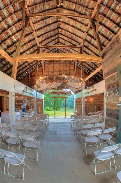 Wedding venues may be cheaper in the winter, but not less elegant 
